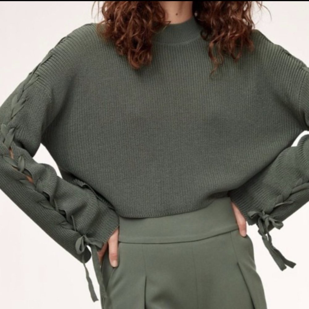 Aritzia Wilfred Sage Green Knit Long Sleeve new with tags
